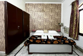 Veena Villa Family Suite Homestay in Ayodhya
